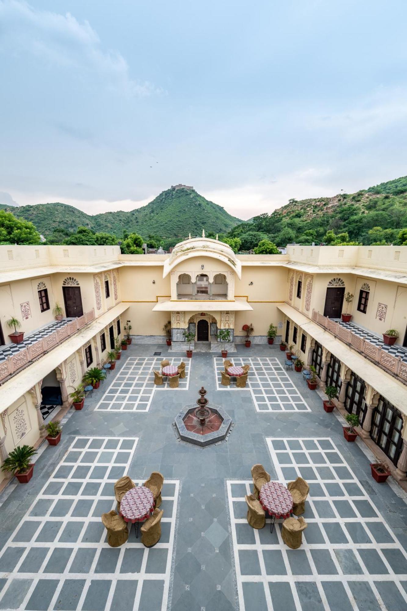 Dhulagarh Heritage Palace Hotel Near Jaipur Bānskhoh 외부 사진