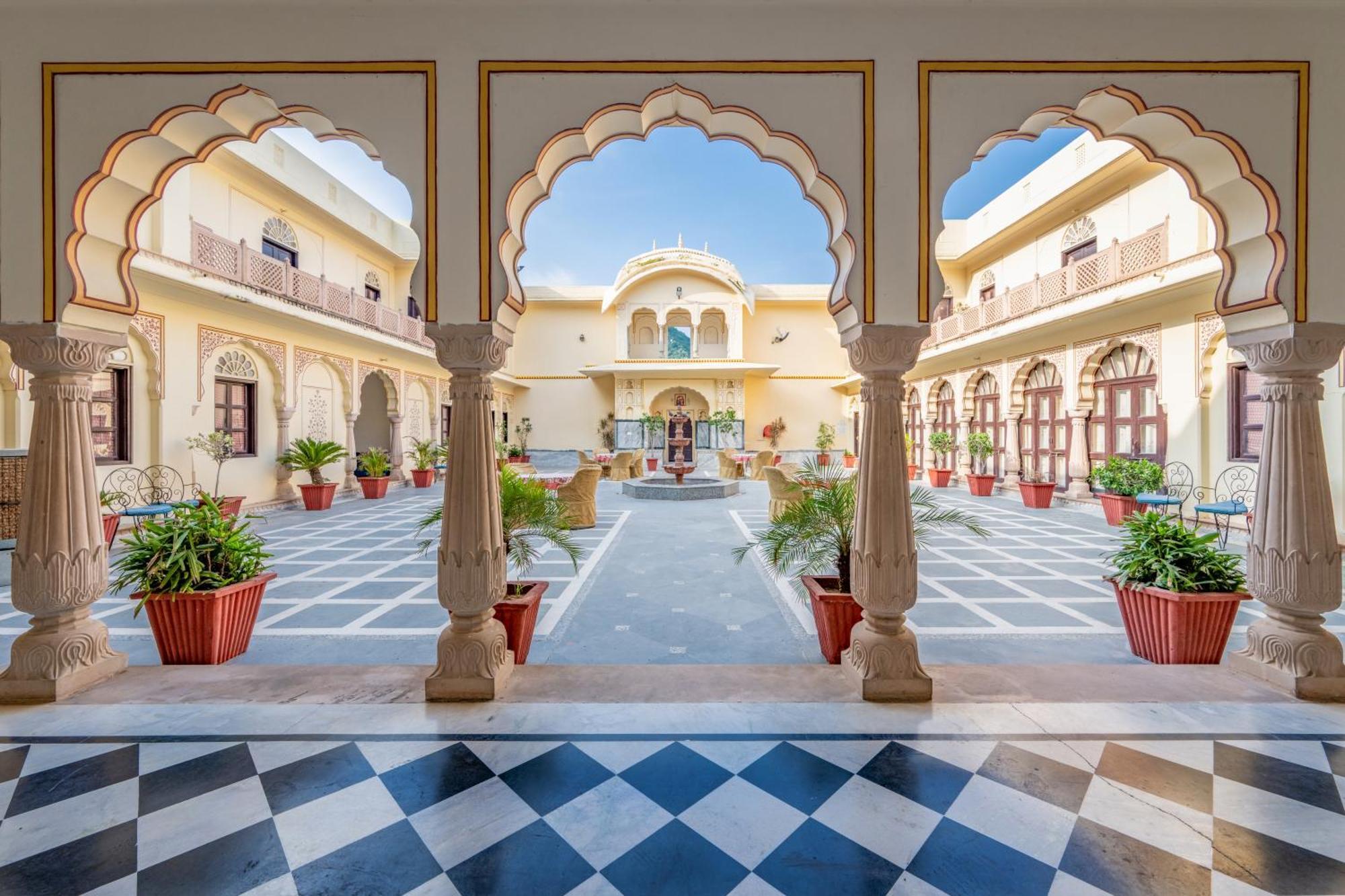 Dhulagarh Heritage Palace Hotel Near Jaipur Bānskhoh 외부 사진