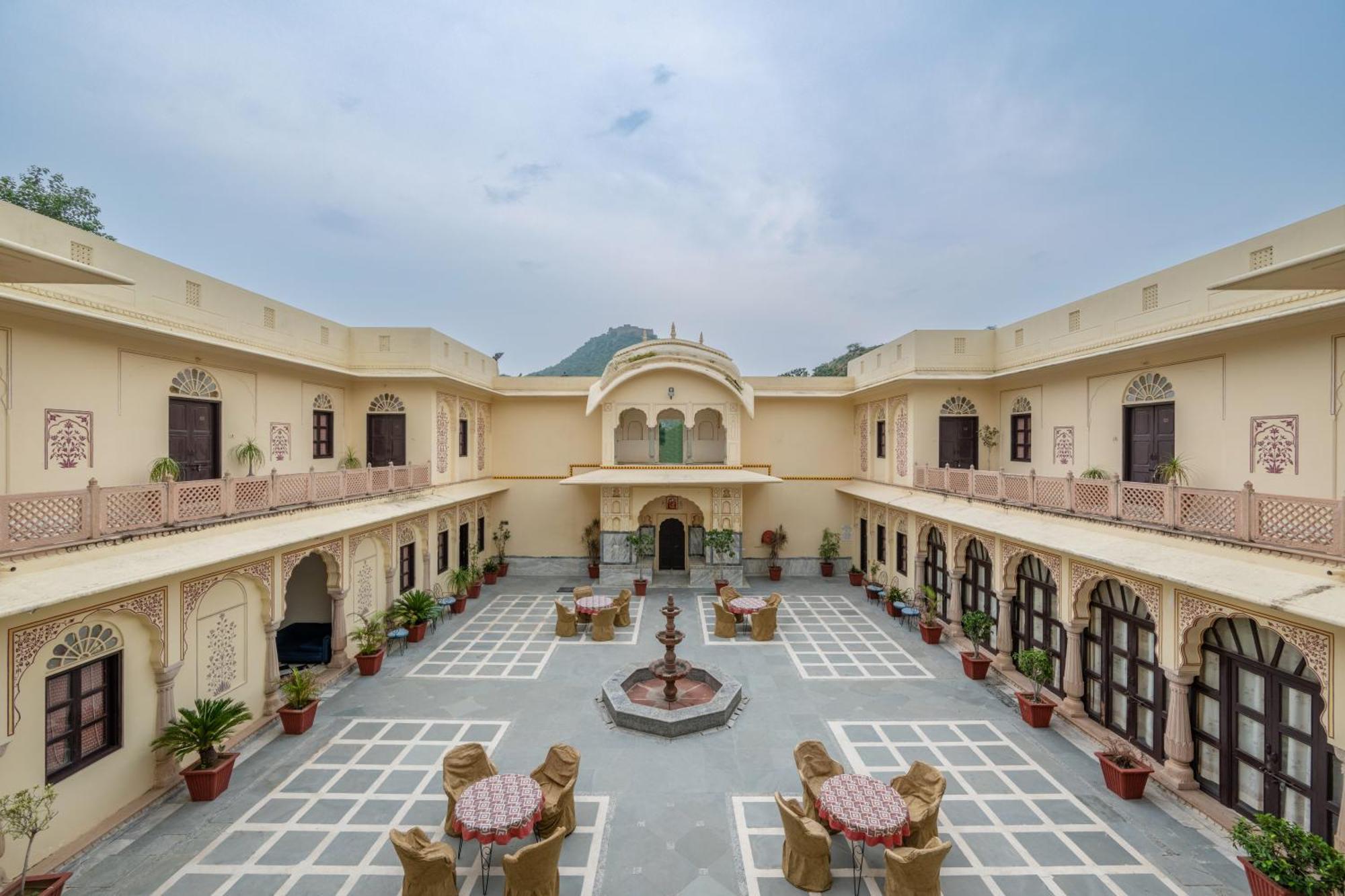 Dhulagarh Heritage Palace Hotel Near Jaipur Bānskhoh 외부 사진