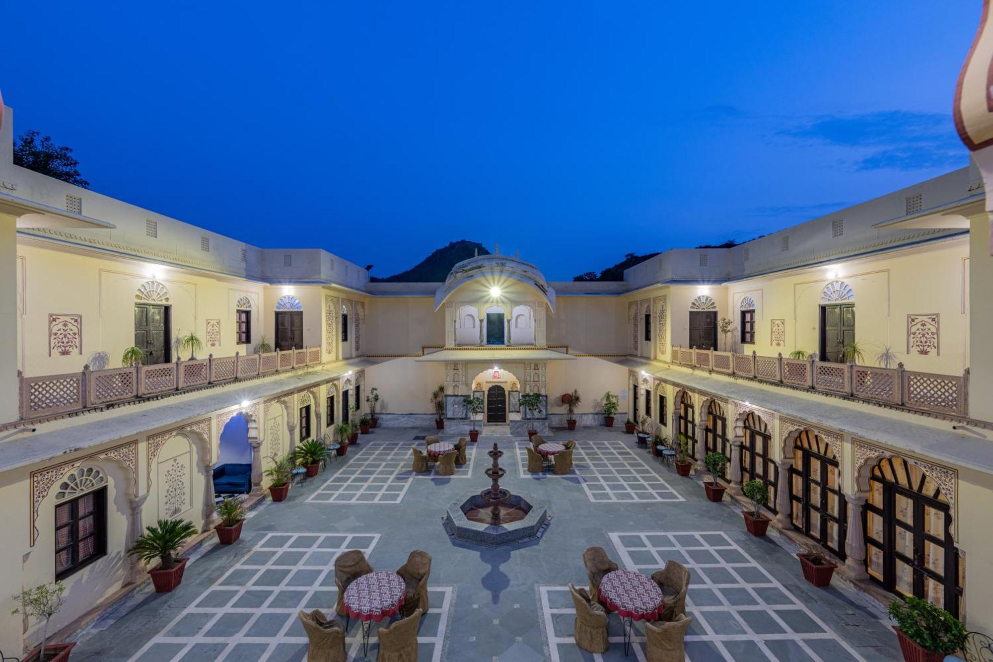Dhulagarh Heritage Palace Hotel Near Jaipur Bānskhoh 외부 사진